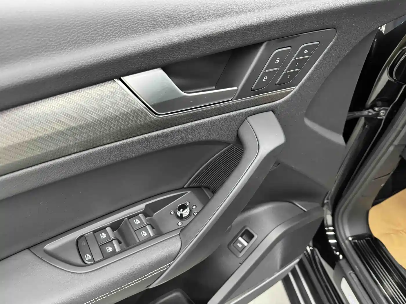 Audi Q5L 2022 45T Luxury Dynamic фото 10