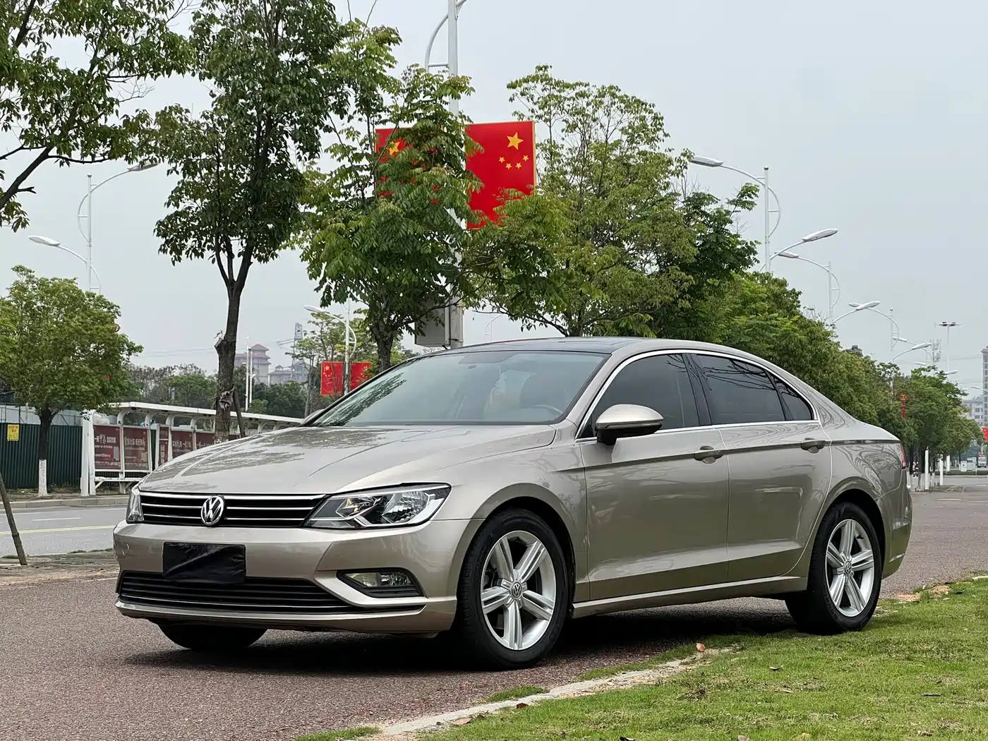 Volkswagen Lamando 2015 330TSI DSG Comfort