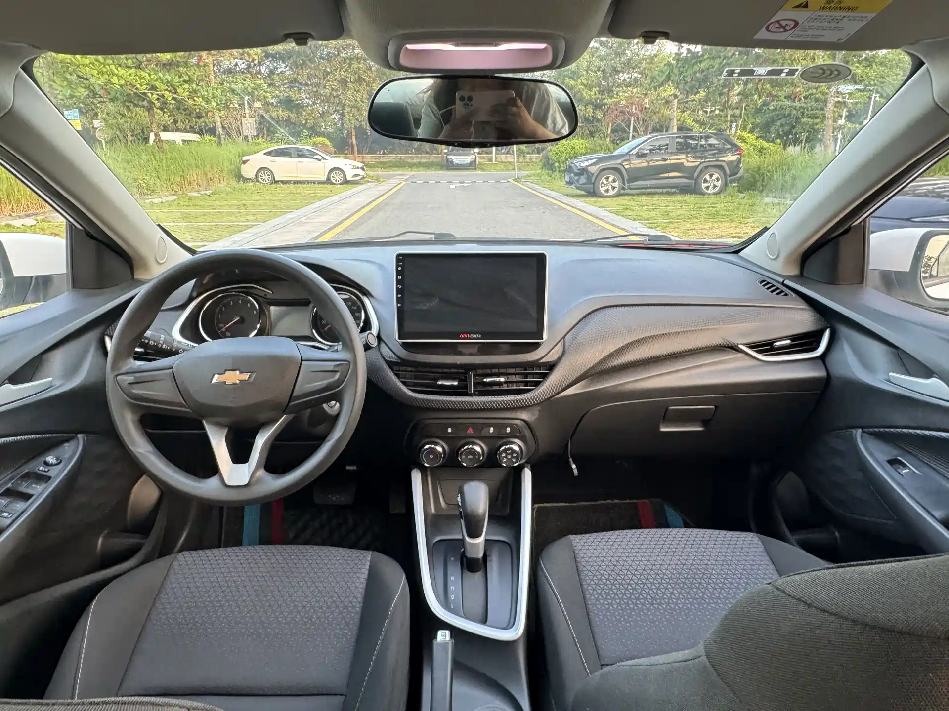 Photo 13 - Chevrolet Cavalier