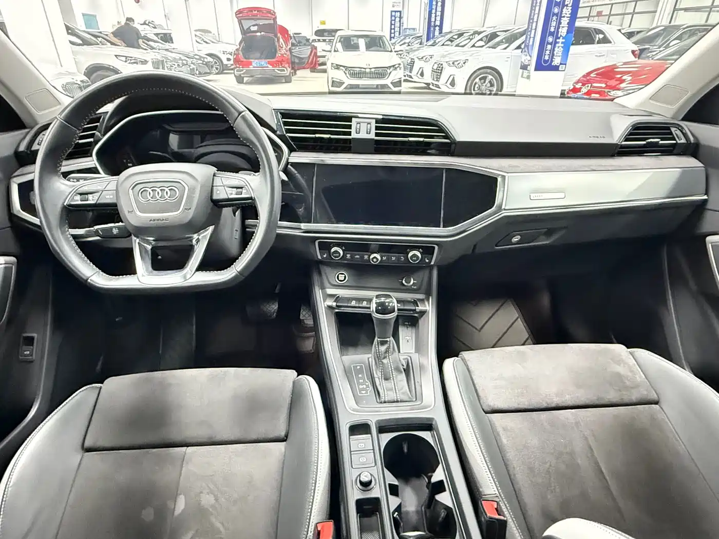 Audi Q3 2022 35 TFSI Fashion Dynamic фото 20