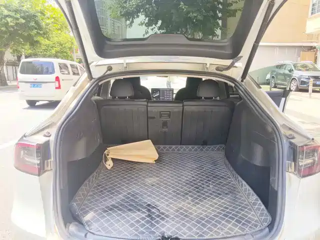 Tesla Model Y 2022 Facelift Rear-Wheel Drive Version — фото 5
