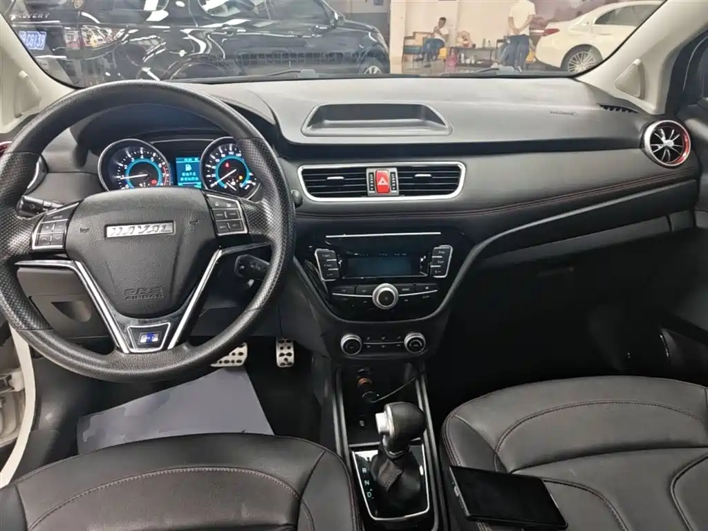 Haval H1 2017 Blue Label 1.5L AMT Standard фото 10