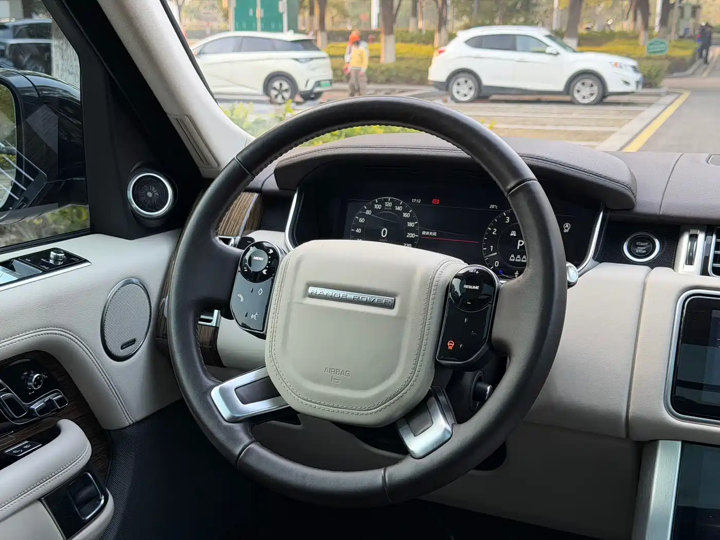 Land Rover Range Rover 2019 3.0 SC V6 Heritage Extended Edition фото 7
