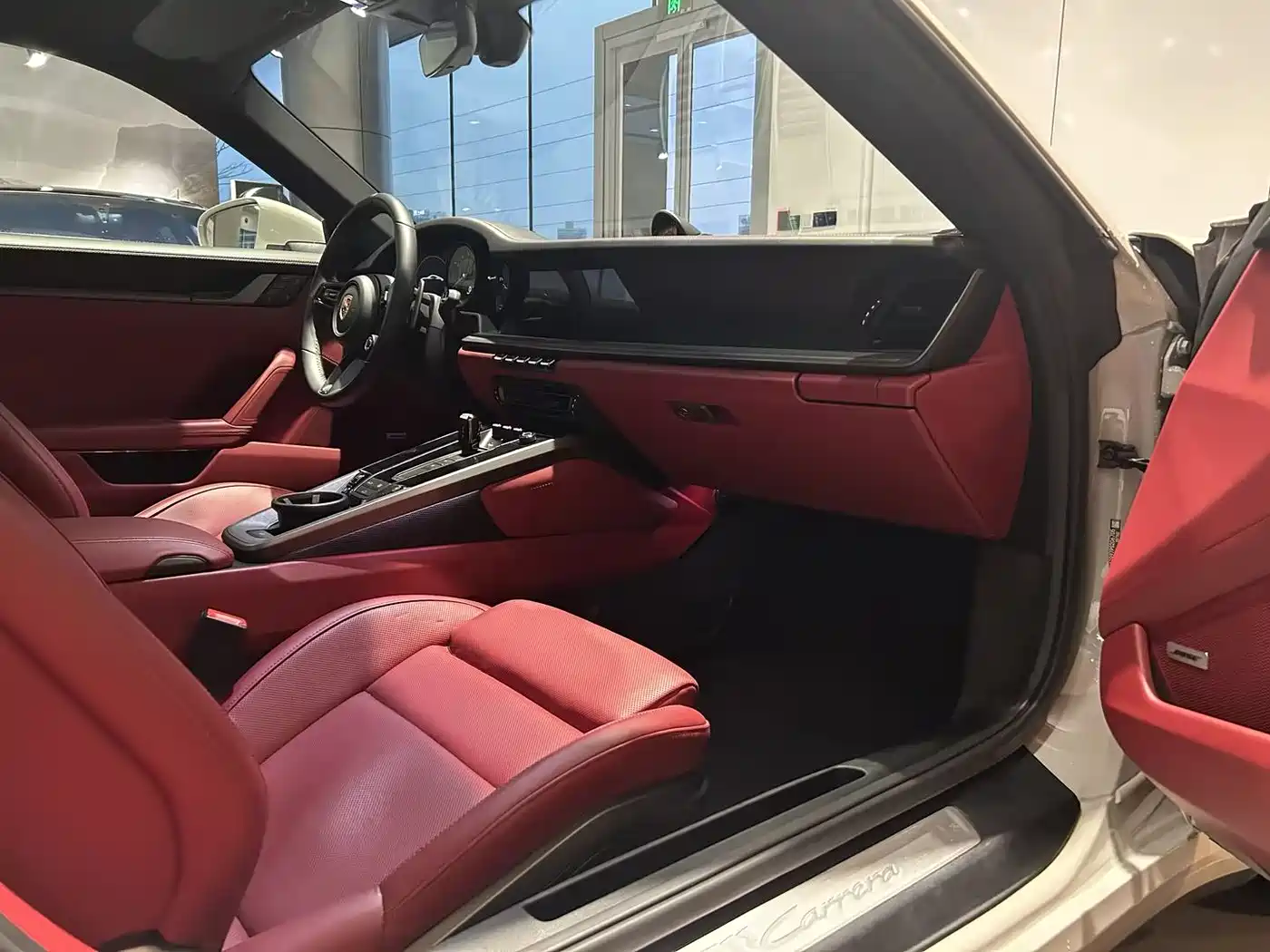 Porsche 911 2023 Carrera 3.0T фото 7