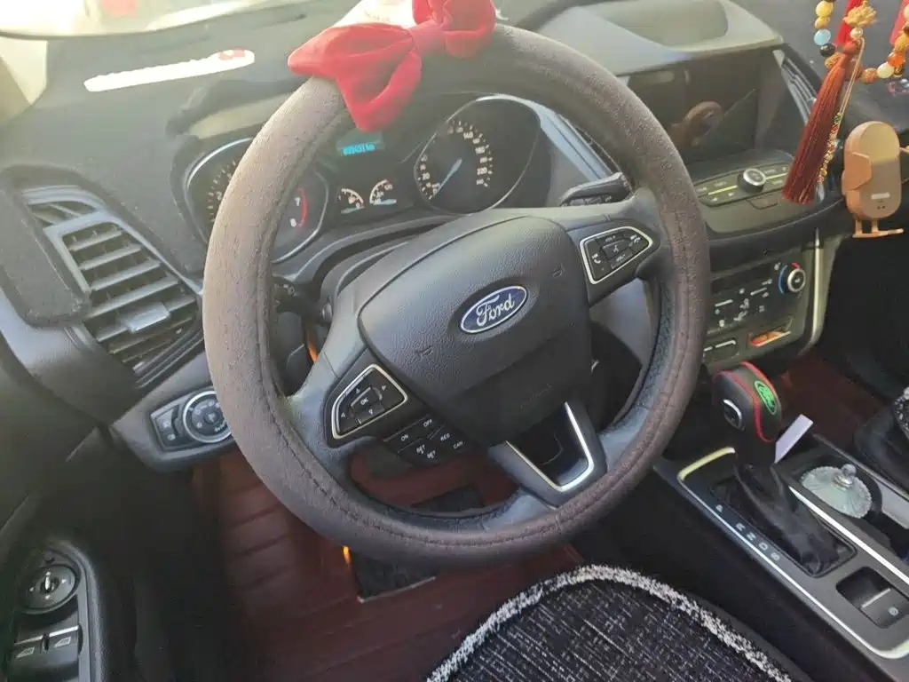 Ford Kuga 2020 2019 EcoBoost 180 2WD Platinum Wing Edition China VI