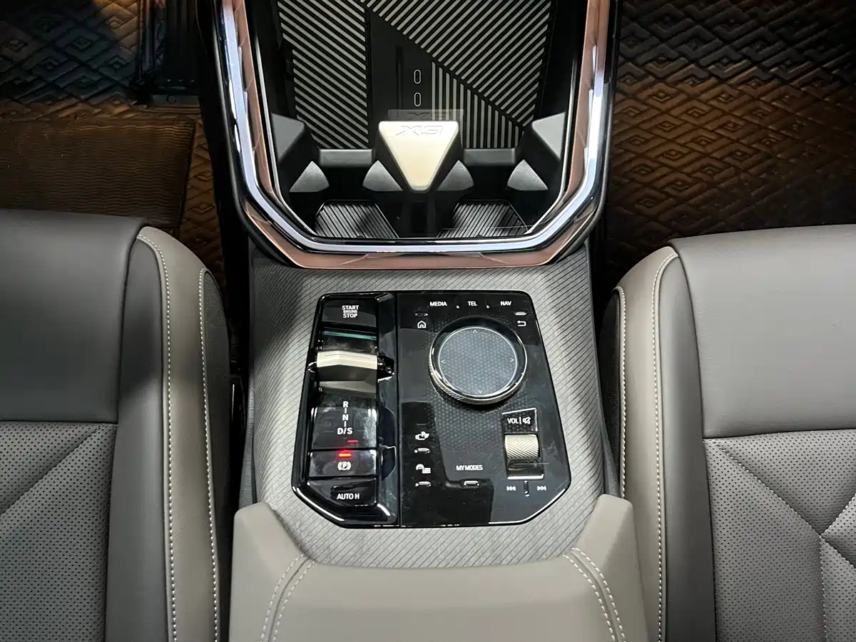 BMW X3 2025 xDrive30L Leading M Sport Package фото 10