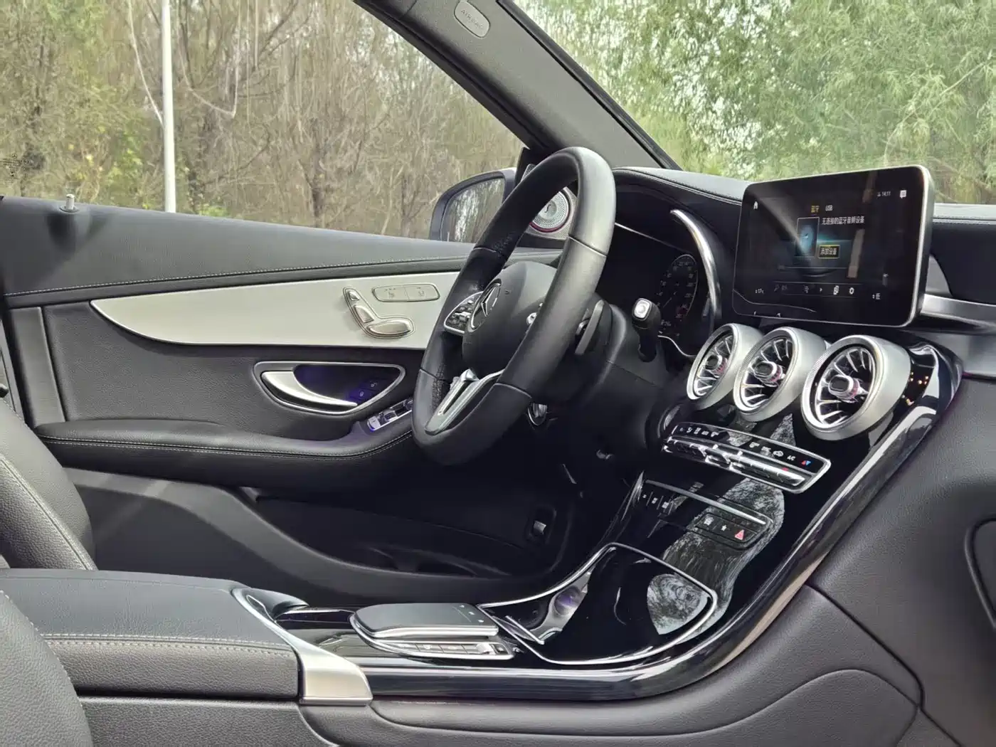 Mercedes-Benz GLC 2022 Facelift III GLC 260 L 4MATIC Dynamic фото 6