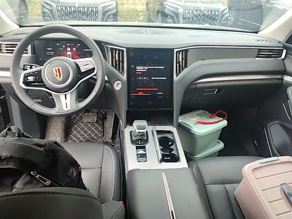 Hongqi HS7 PHEV 2024 2.0T PHEV AWD Qichang Edition 7-seater фото 10