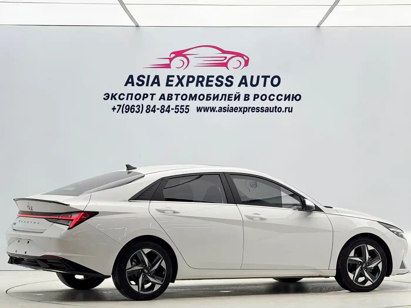 Hyundai Elantra 2022 1.5L CVT GLX Elite Edition фото 4