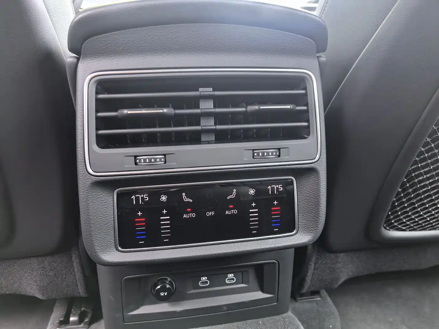 Audi Q8 2024 55 TFSI Luxury Sport фото 20
