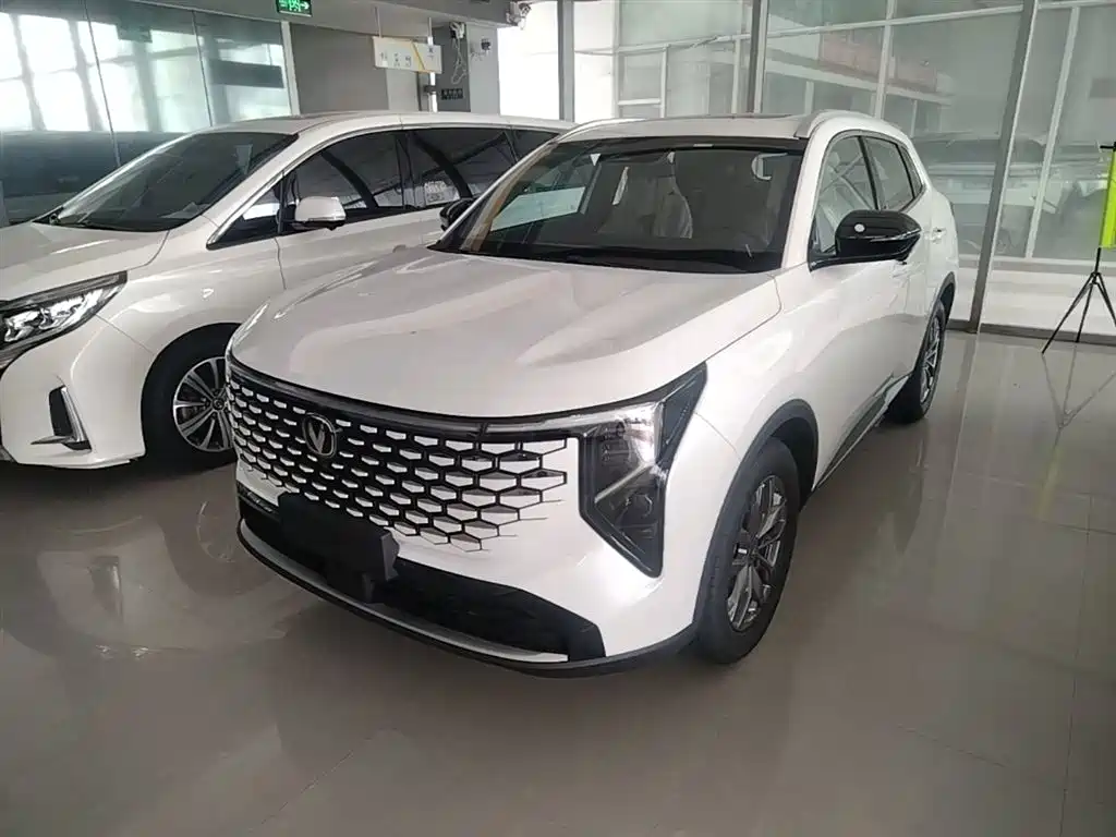 Changan CS55 PLUS 2025 1.5T Standard Edition