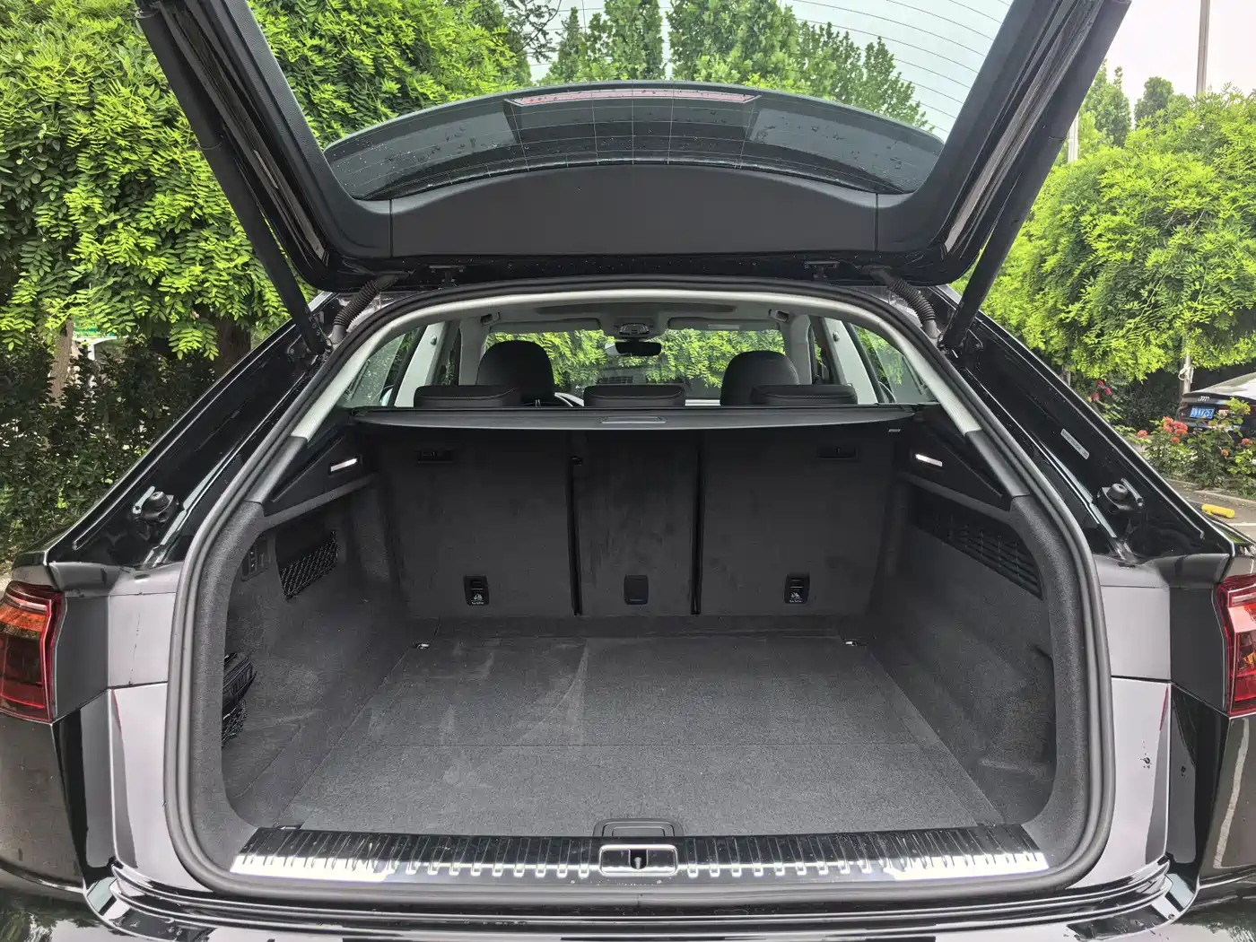 Audi Q8 2024 55 TFSI Luxury Sport фото 12