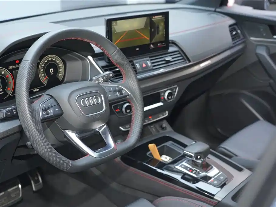 Audi Q5L Sportback 2022 40 TFSI RS Kit Speed Edition фото 12