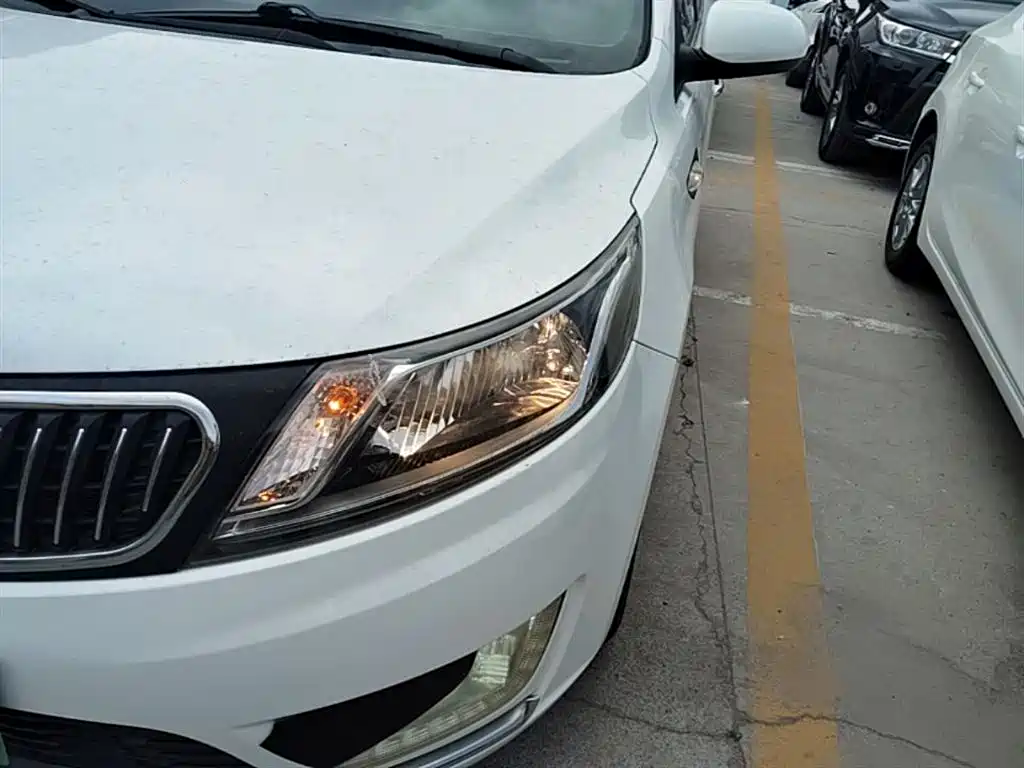 Kia K2 2012 Sedan 1.4L AT GLS Commemorative Edition фото 24