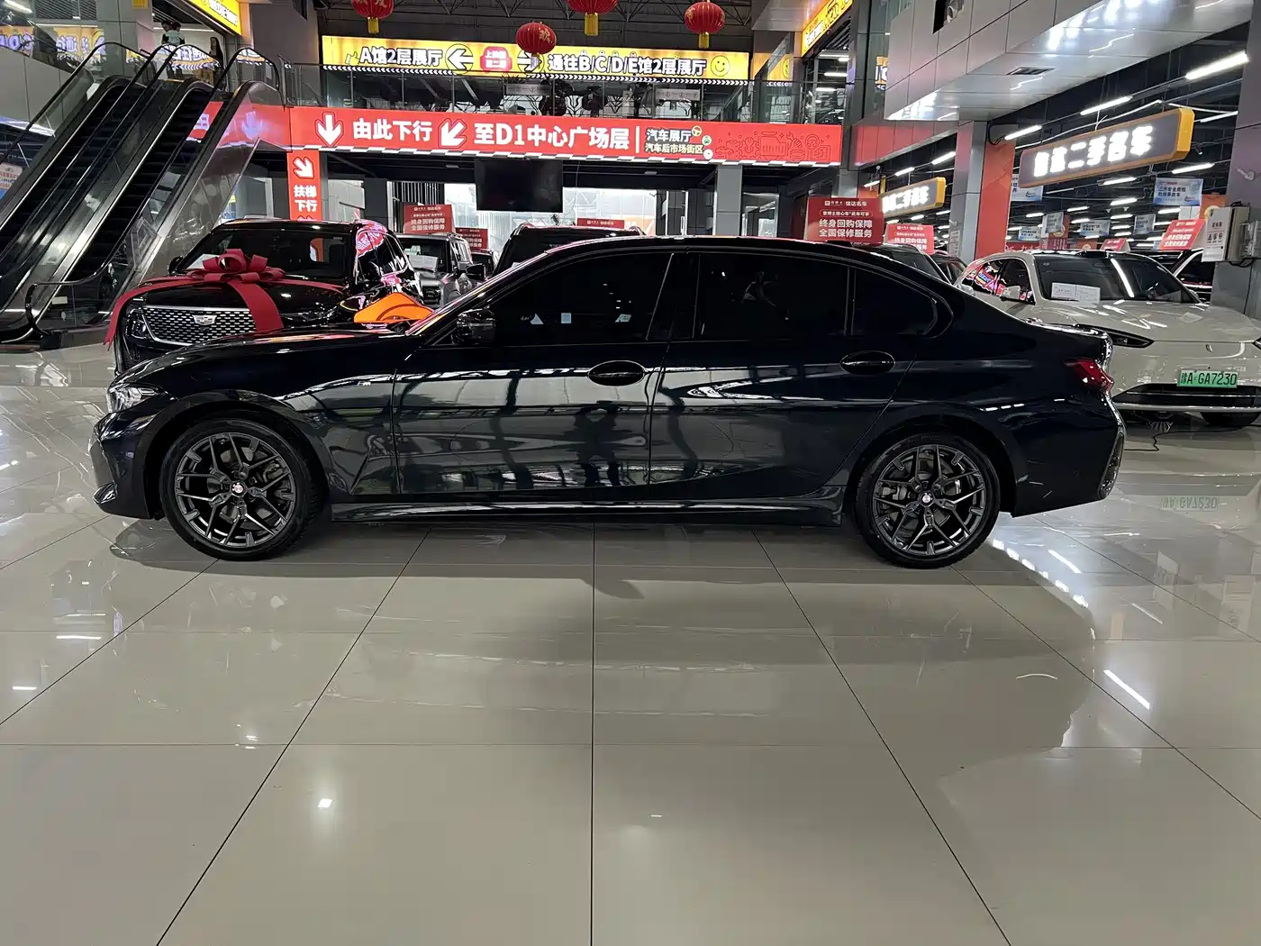 BMW 3 Series 2025 330Li M Sport Night Edition фото 19