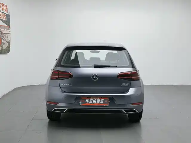 Volkswagen Golf 2018 230TSI Automatic Luxury — фото 4