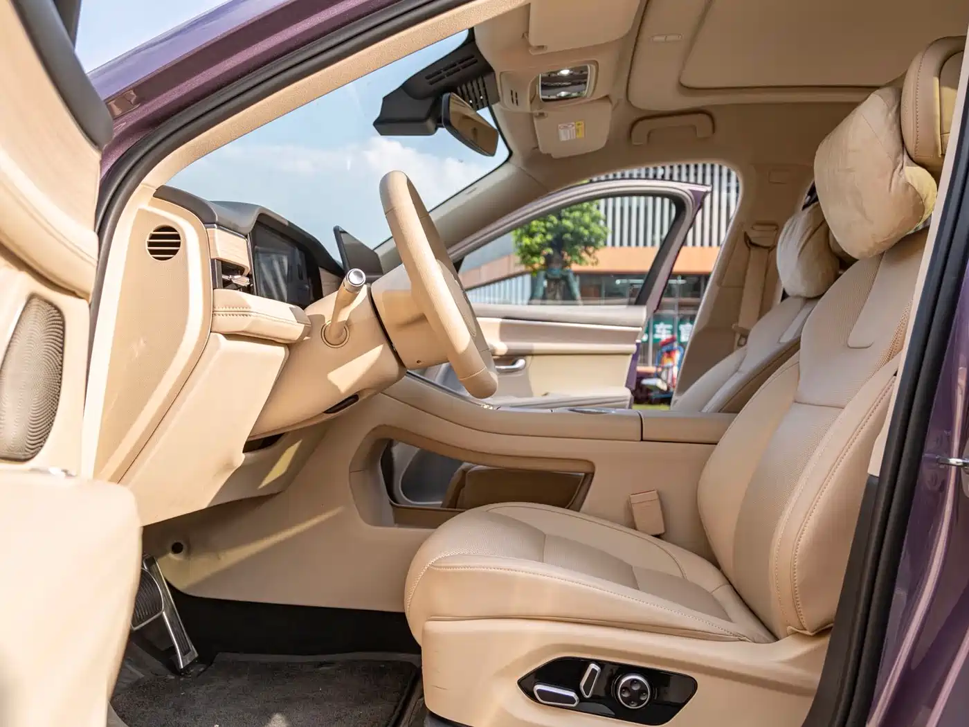 AITO Wenjie AITO M5 2025 Extended Range Ultra AWD фото 4
