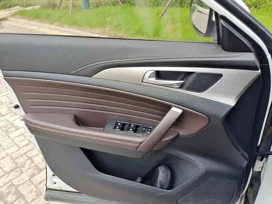 Changan CS35 PLUS 2019 2019 1.6L Automatic Smooth Connect Edition