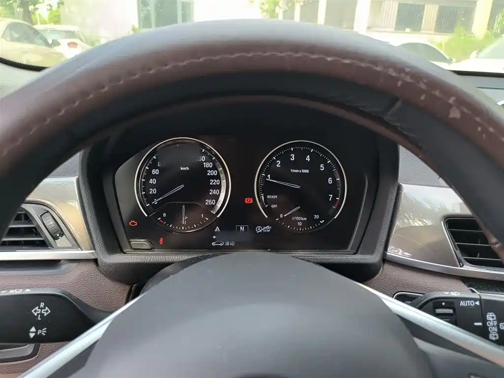 BMW X1 2019 sDrive18Li Premium Model фото 4