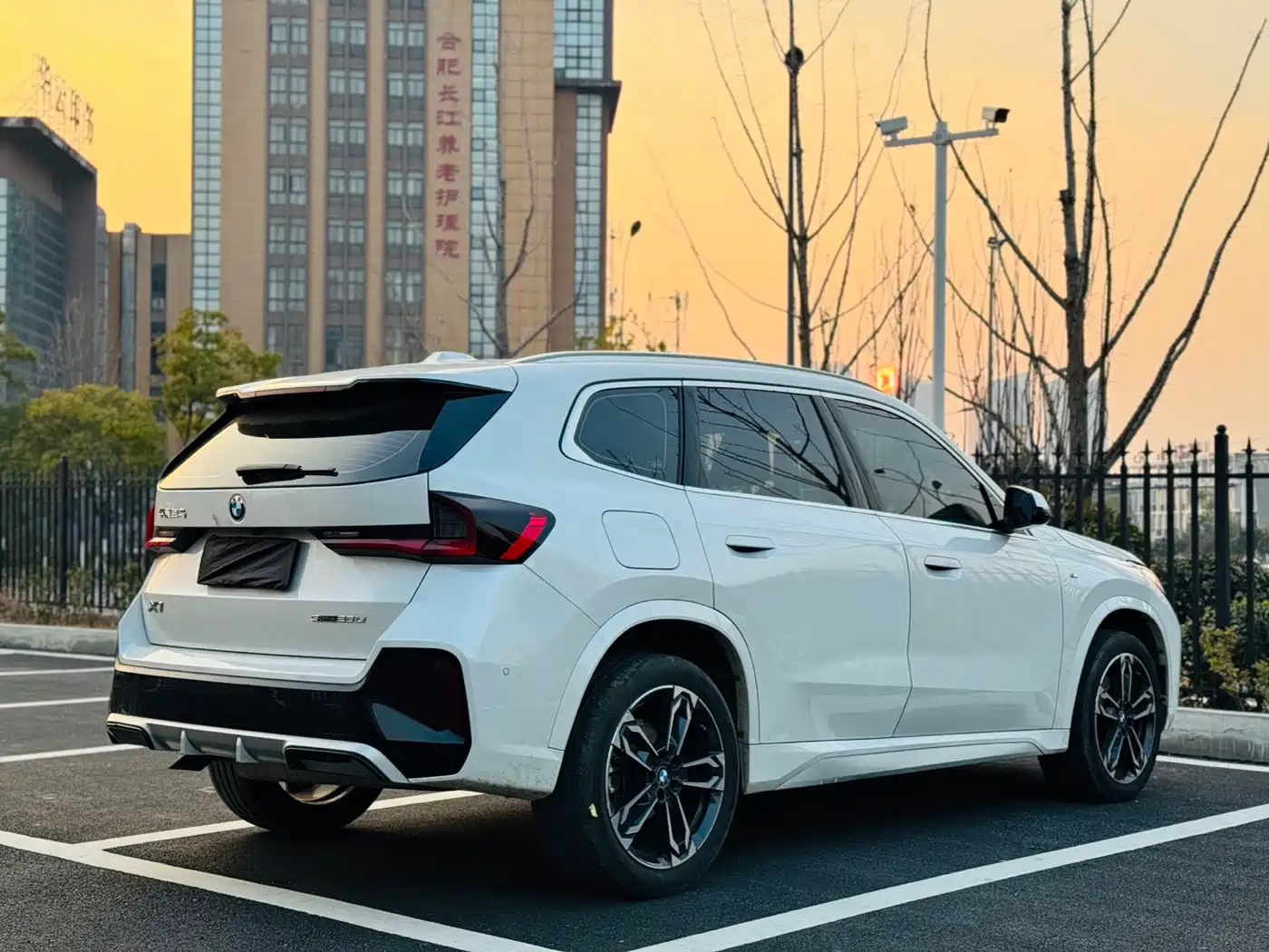 BMW X1 2023 sDrive25Li M Sport Package фото 7