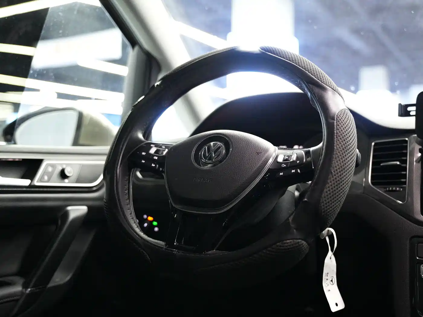 Volkswagen Golf Sportsvan 2018 230TSI Automatic Progressive фото 14