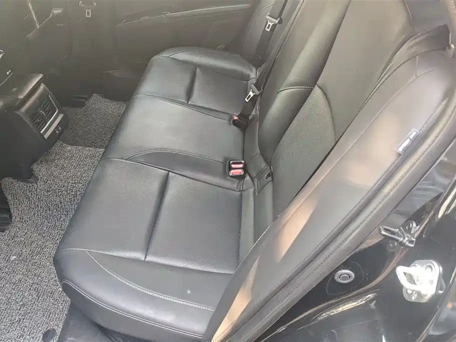 Toyota Camry 2024 Hybrid 2.0HGVP Luxury Edition фото 11