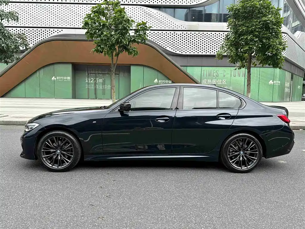 BMW 3 Series 2020 Facelift 325i M Sport Night Edition фото 10