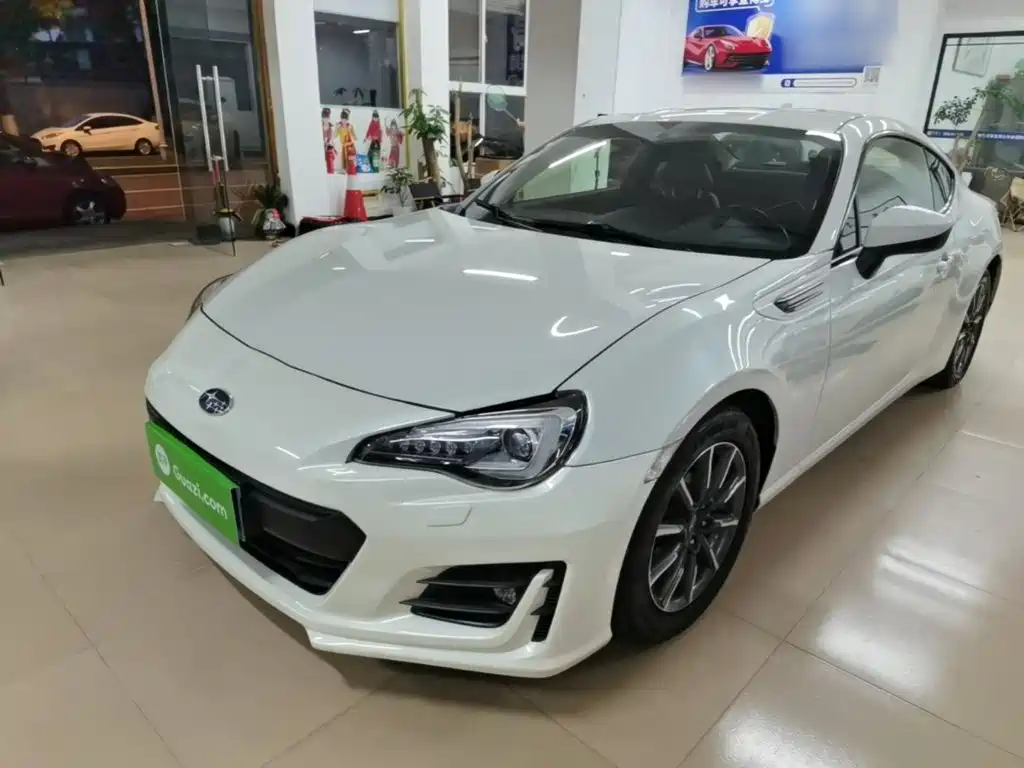 Фото 1 - Subaru BRZ