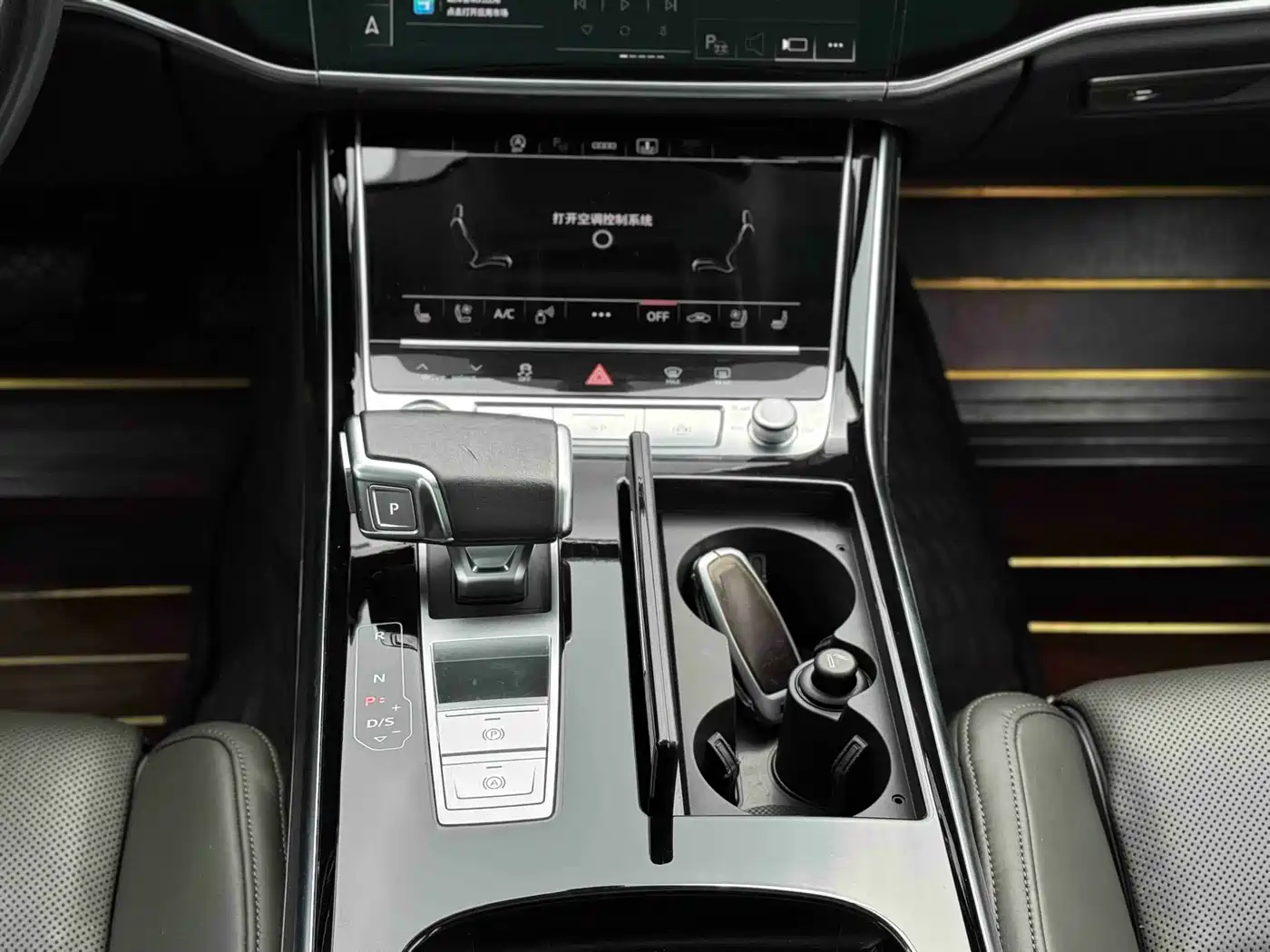 Audi A8 2021 A8L 50 TFSI quattro Comfort фото 11