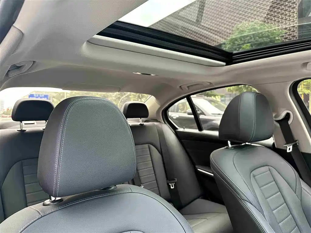 BMW 3 Series 2020 Facelift 325i M Sport Night Edition фото 23