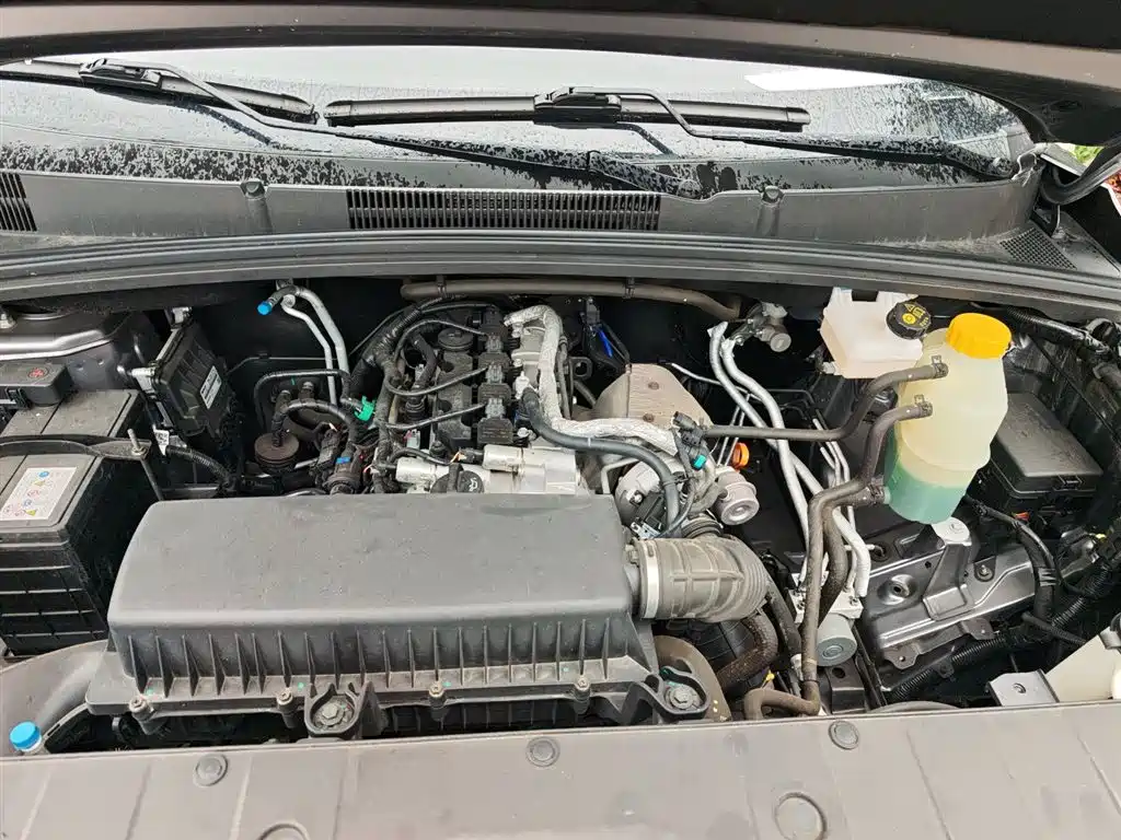 WULING AUTOMOBILE WULING JOURNEY