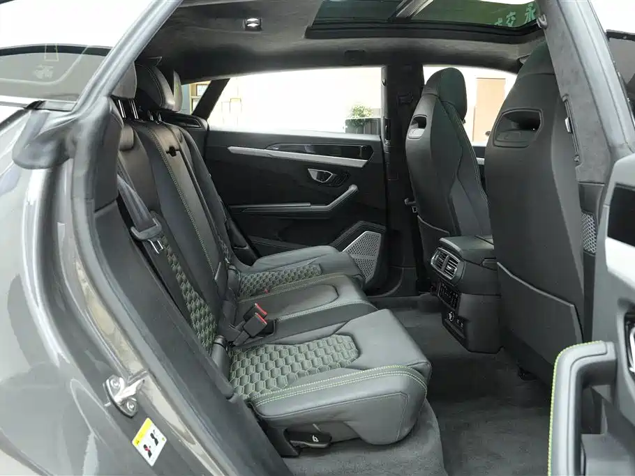 Lamborghini Urus 2023 4.0T V8 S фото 11