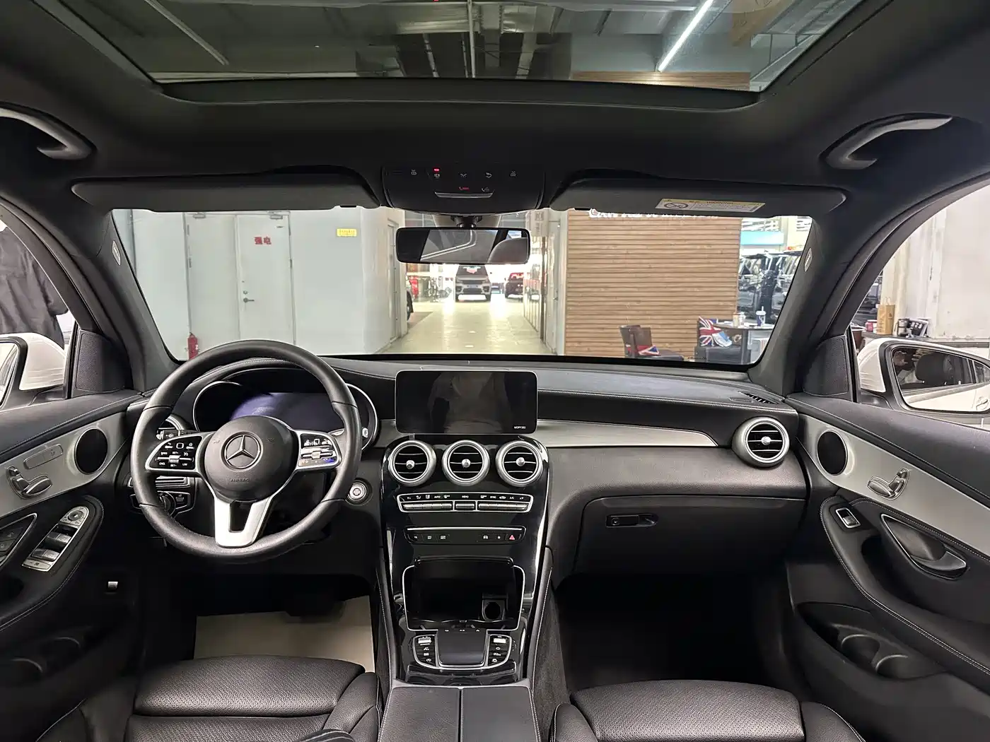 Mercedes-Benz GLC 2020 Facelift GLC 260 L 4MATIC Dynamic фото 5