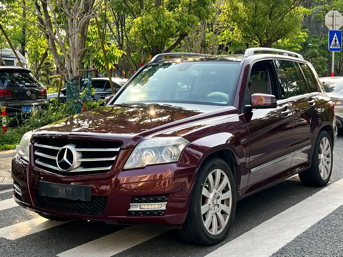 Mercedes-Benz GLK-Class (Import) 2010 GLK 300 4MATIC Fashion