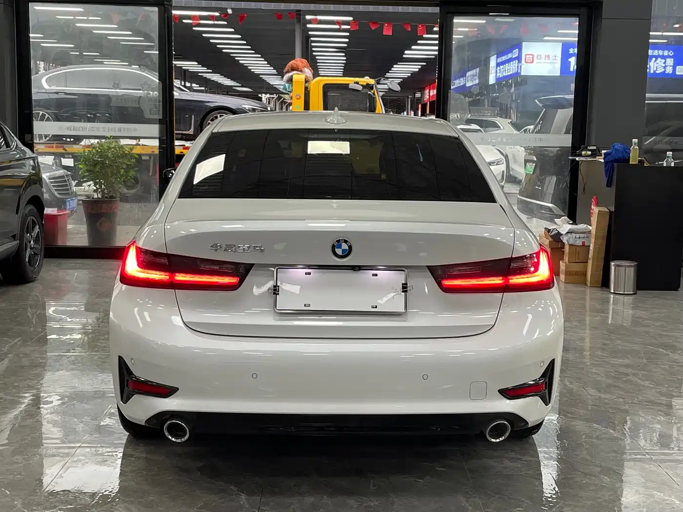 BMW 3-SERIES