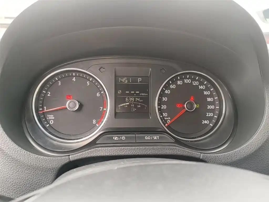 Volkswagen Polo 2016 1.6L Automatic Comfort фото 12