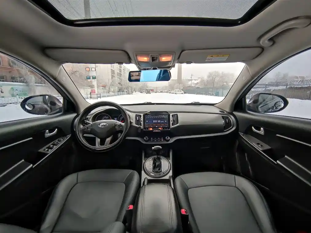 Kia Sportage 2016 2.0L Automatic 2WD GL фото 9