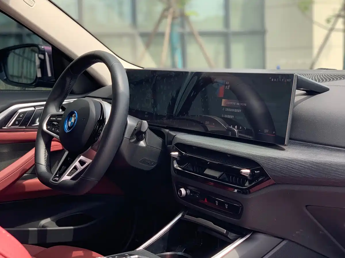 BMW 4-SERIES