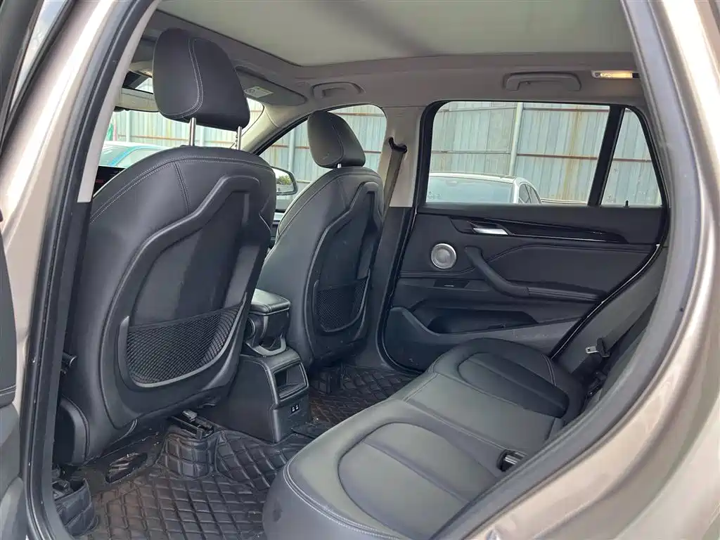 BMW X1 2022 sDrive20Li Fashion фото 14