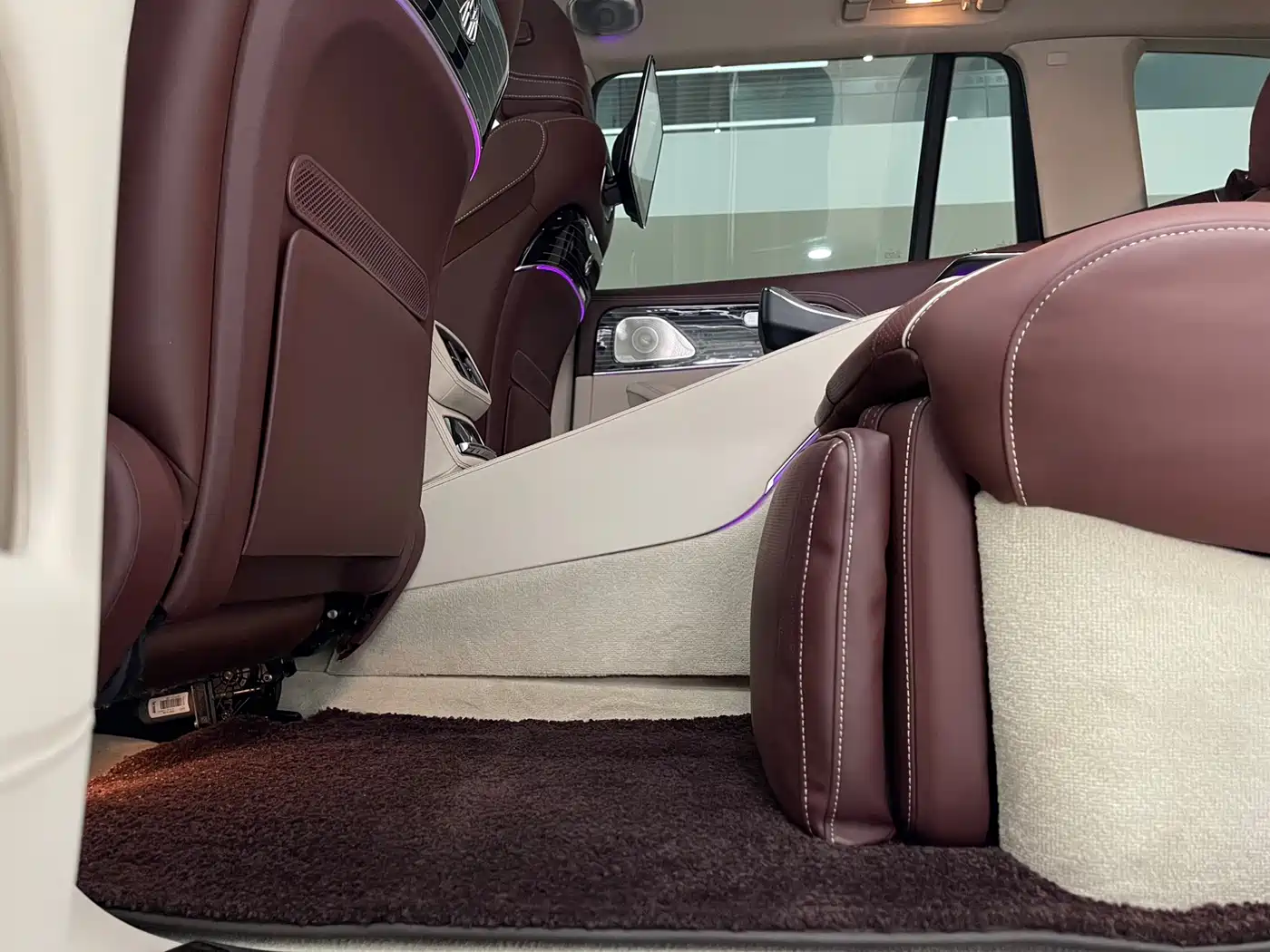 Mercedes-Benz GLS 2023 GLS 450 4MATIC Luxury Edition фото 21