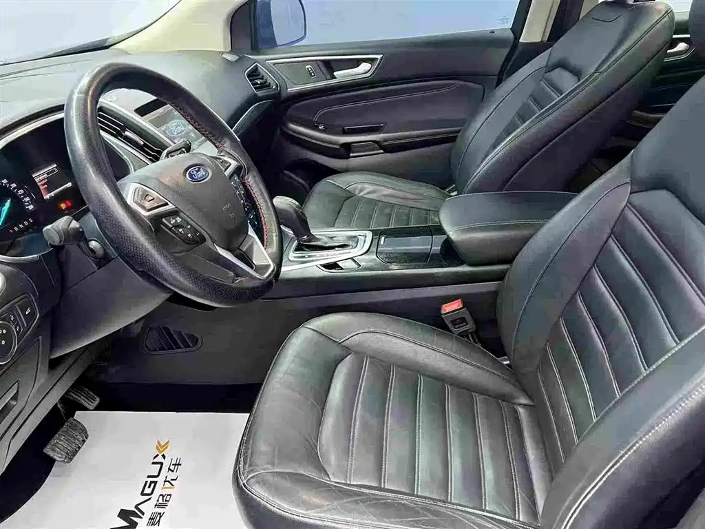 Фото 7 - Ford Edge