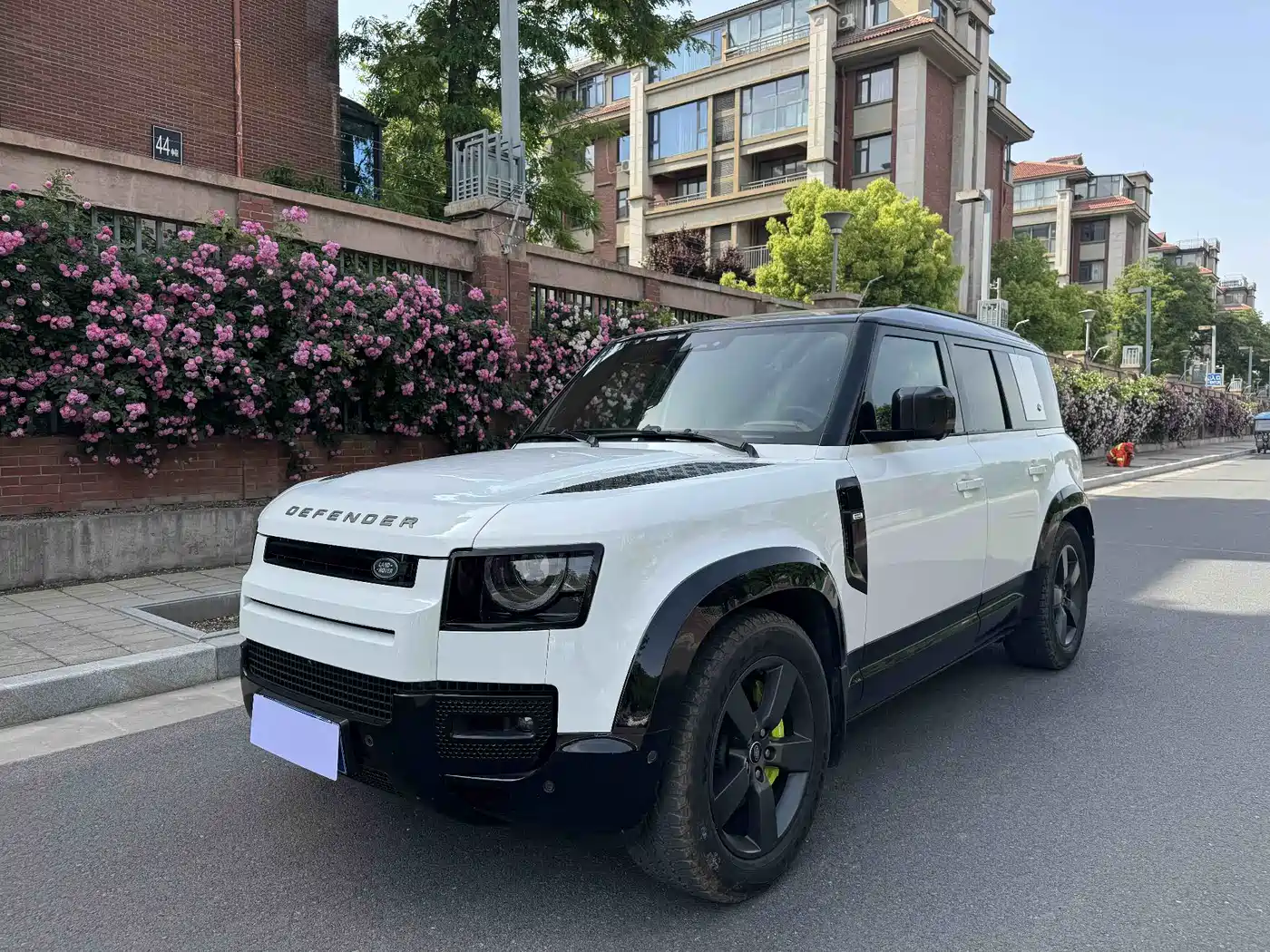 Land Rover Defender 2023 Model 110 3.0T P400 X-DYNAMIC HSE