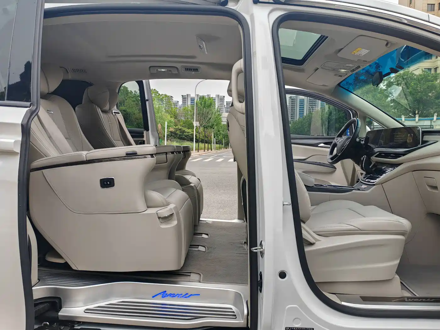 Buick GL8 2022 ES Landmark 653T Comfort фото 7