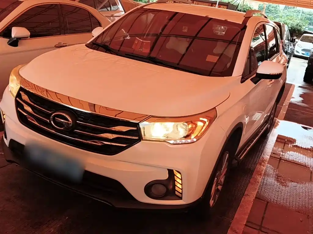 GAC Trumpchi Trumpchi GS4 2017 200T G-DCT 2WD Comfort фото 2