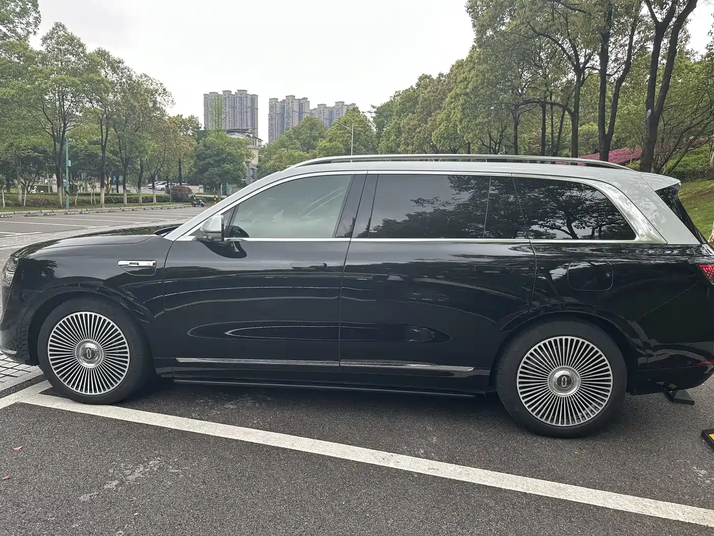 AITO Wenjie AITO M9 2024 Range Extender Ultra 52kWh 6-seater фото 5