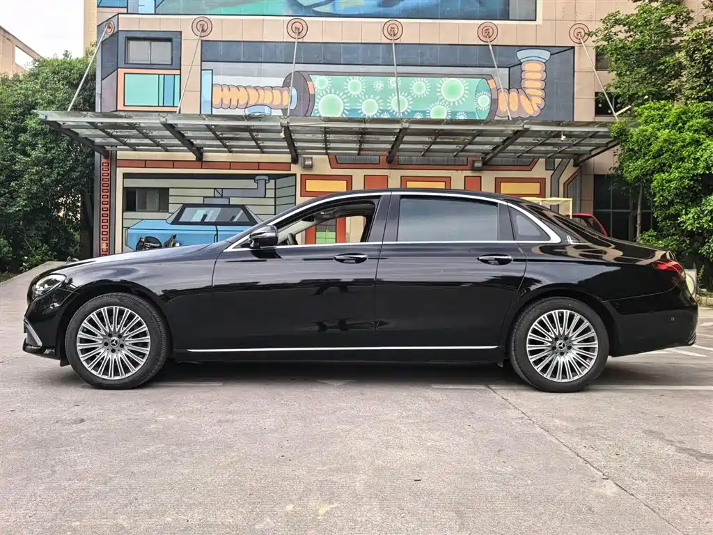 Mercedes-Benz E-Class 2022 E 300 L Luxury фото 16