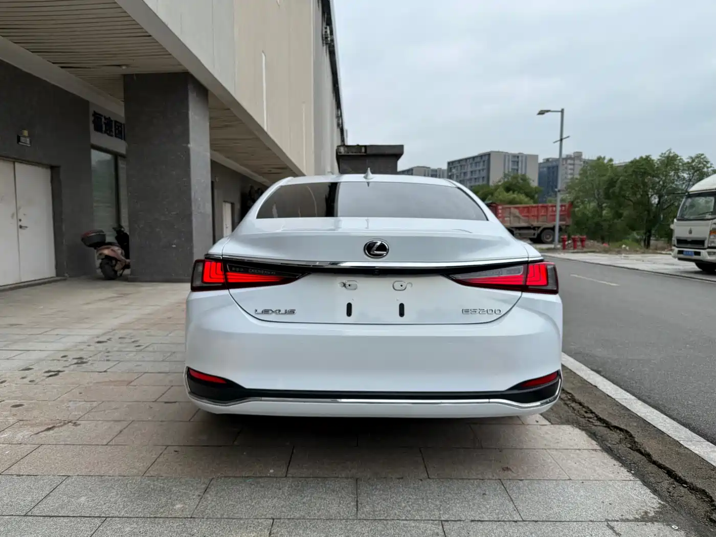 Lexus ES 2018 200 Luxury Edition China V фото 7