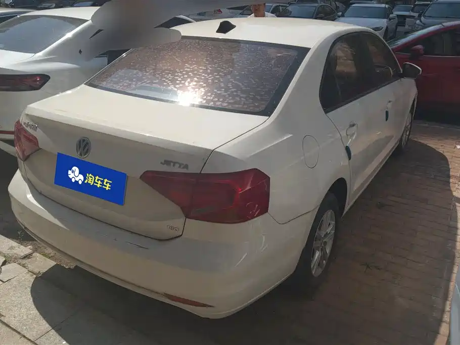 Volkswagen Jetta 2017 1.5L Manual Fashion фото 3