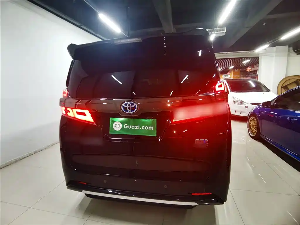 Toyota Vellfire 2023 Crown Hybrid 2.5L HV Ultimate фото 6