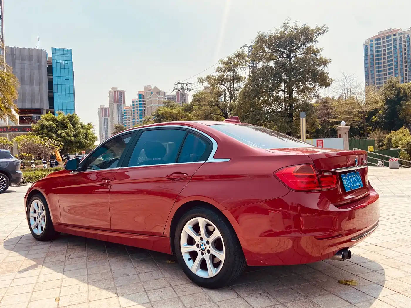 BMW 3 Series 2014 328Li Fashion фото 6